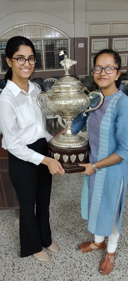 Winners of the H.H. Raja of Sangli's Gokhale Intercollegiate Debate Competition